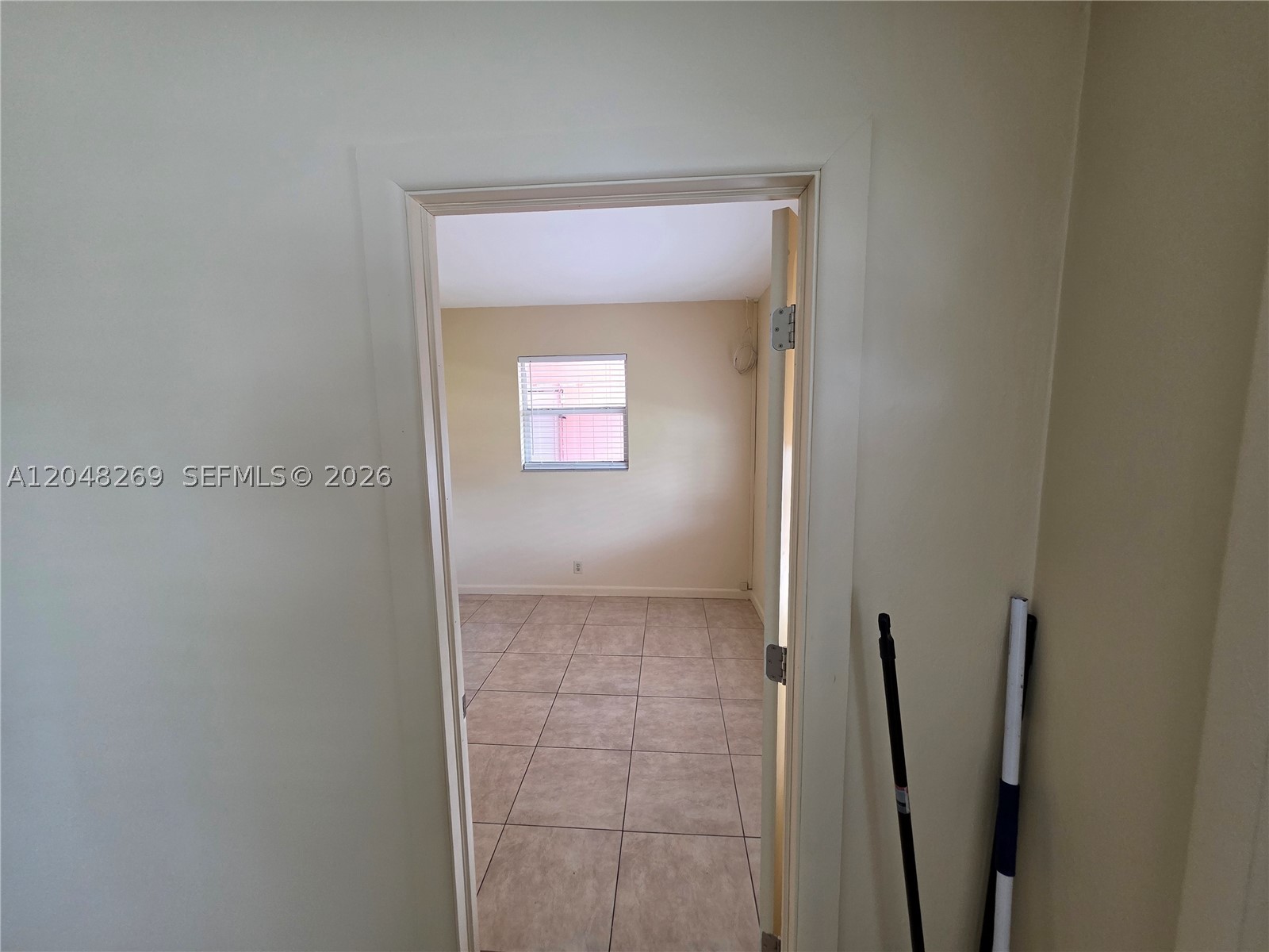 BEVERLY PARK - Residential Lease