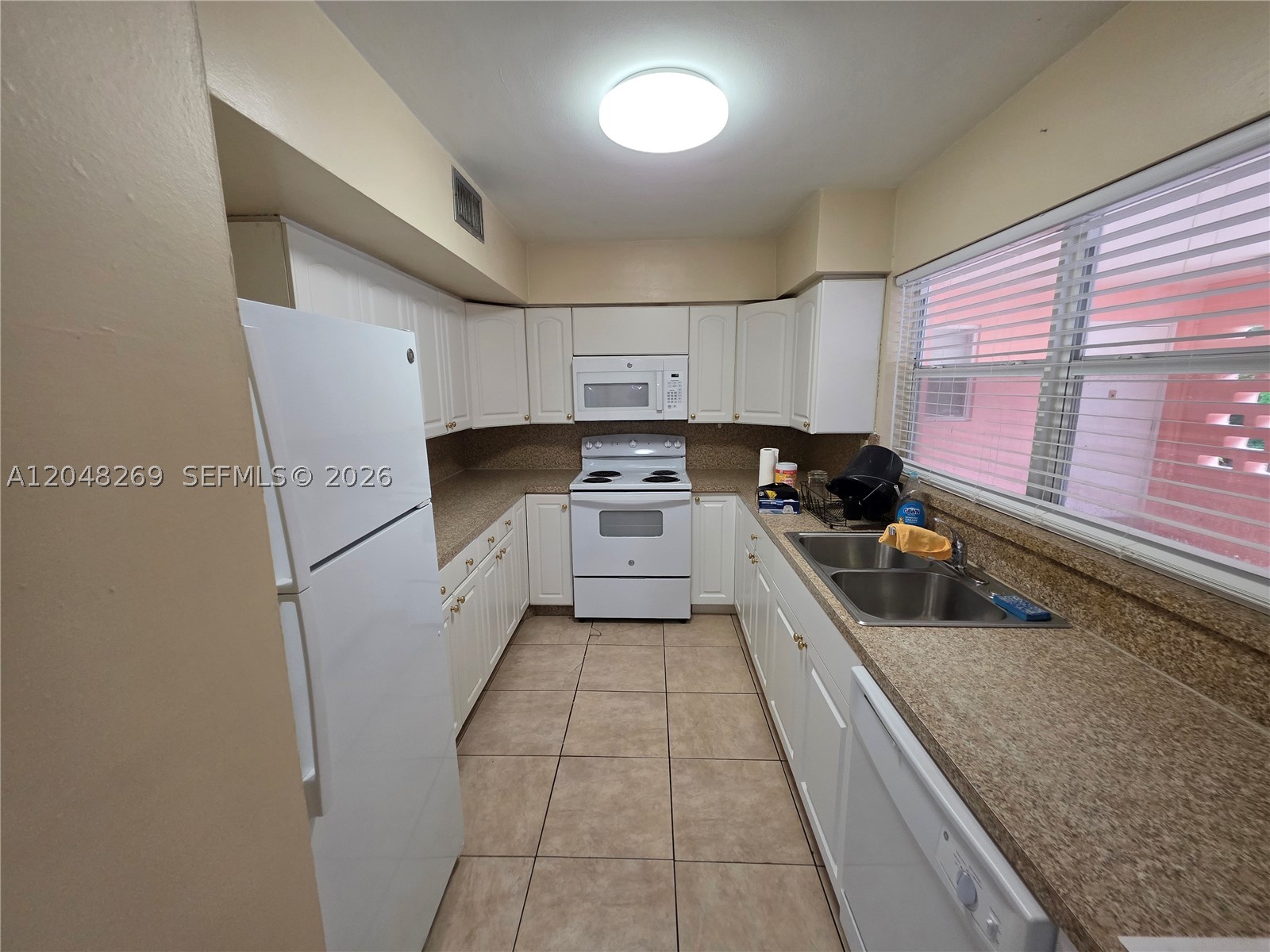 BEVERLY PARK - Residential Lease
