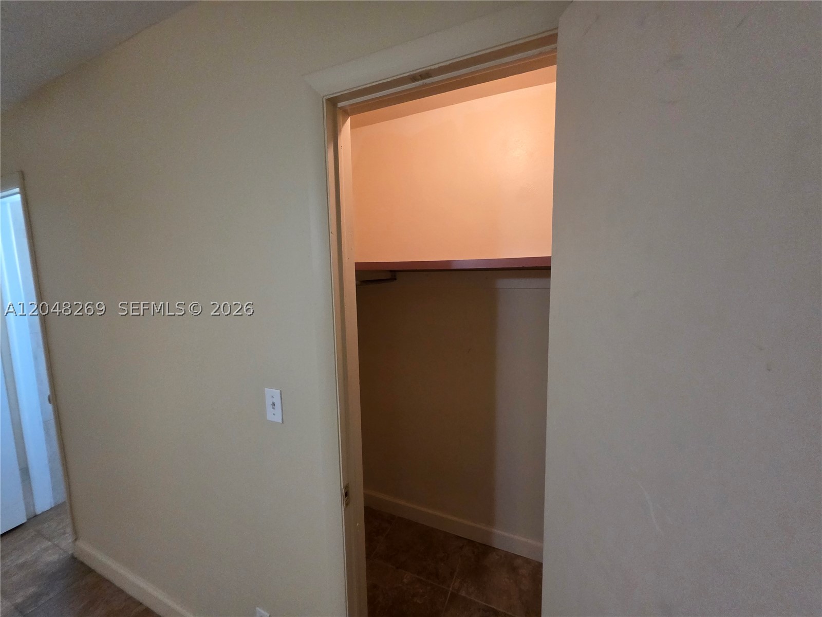 BEVERLY PARK - Residential Lease