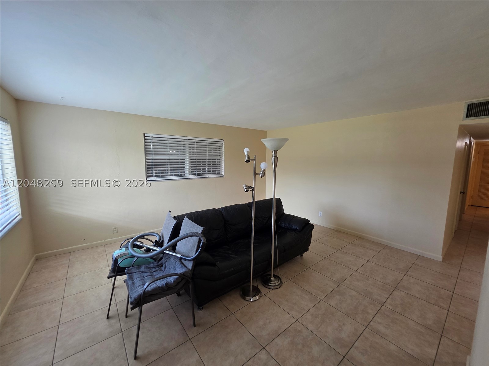 BEVERLY PARK - Residential Lease