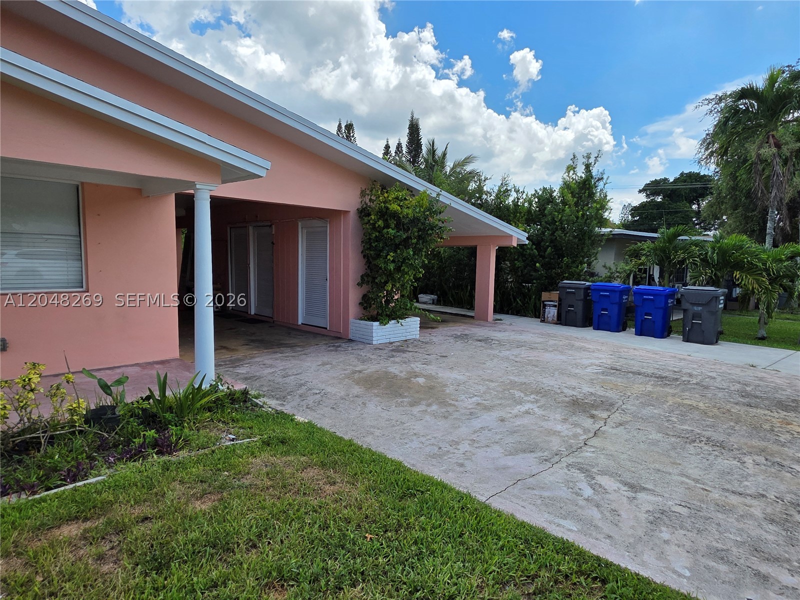 BEVERLY PARK - Residential Lease