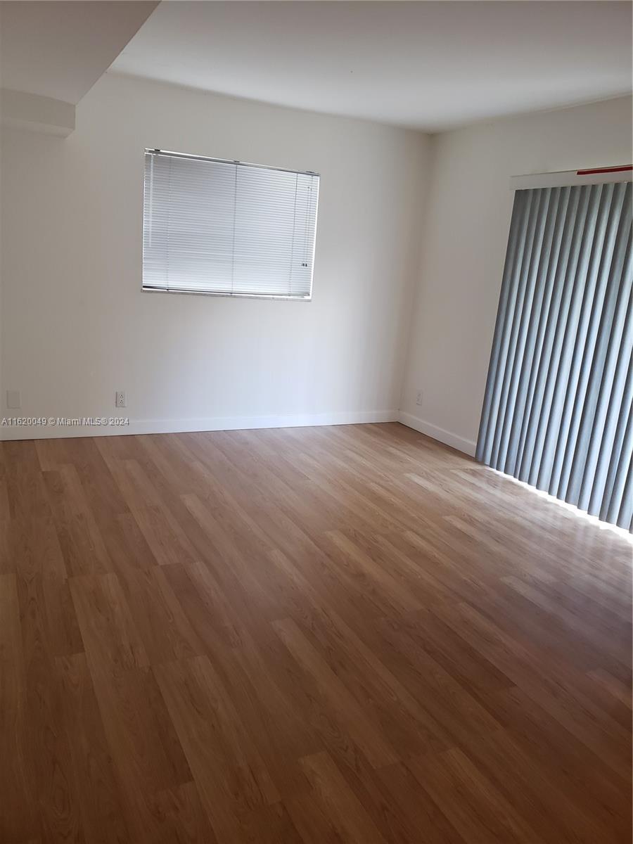VIRGINIA OAKS CONDO - Residential Lease