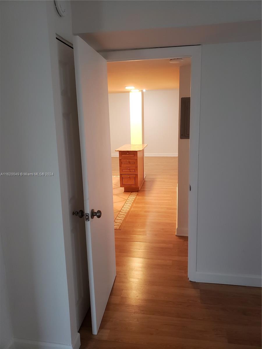 VIRGINIA OAKS CONDO - Residential Lease