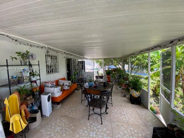 MEADOW WOOD MANOR #4 - Residential