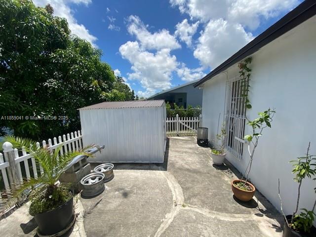 MEADOW WOOD MANOR #4 - Residential