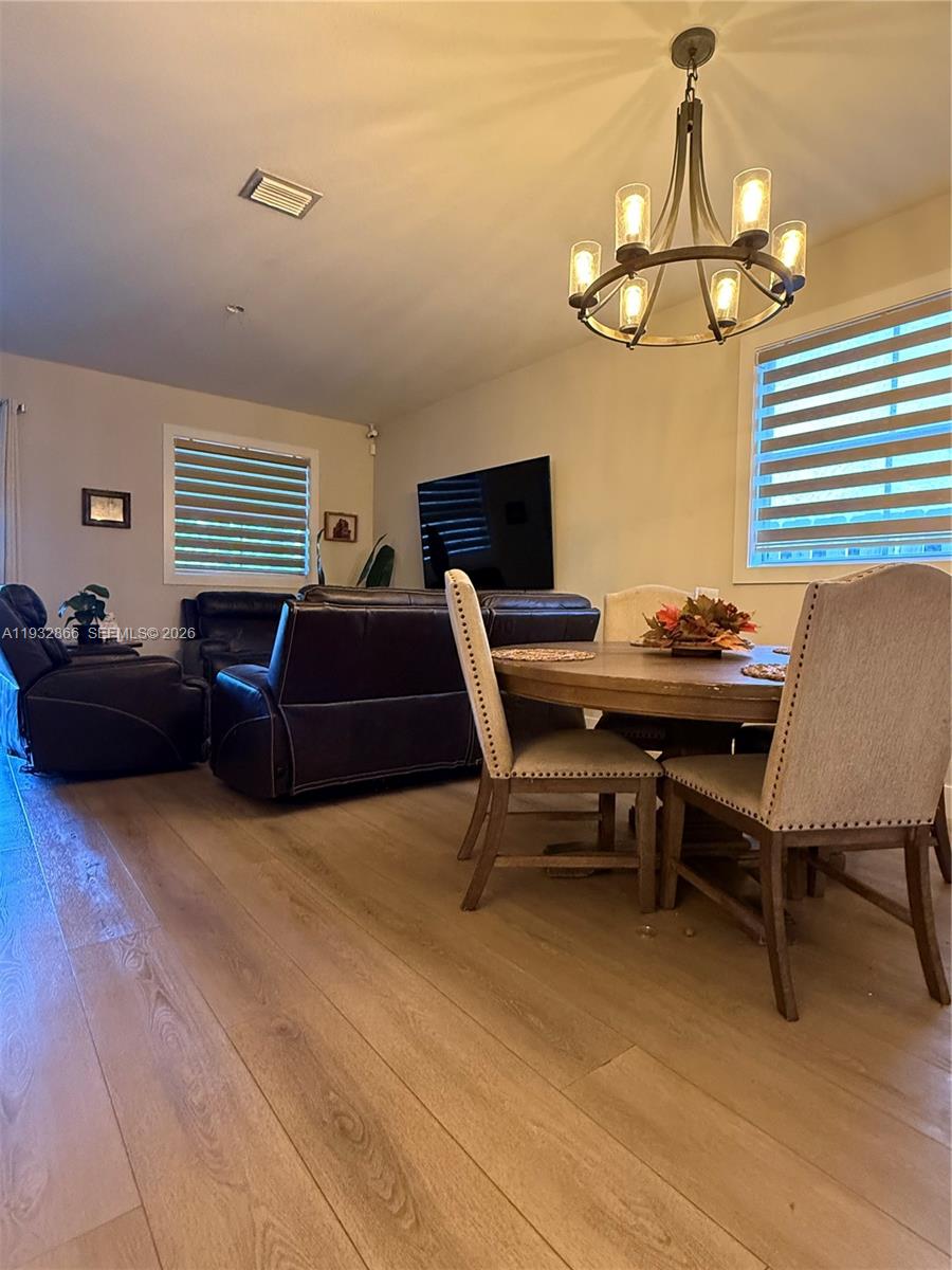 HEMINGWAY POINT - Residential