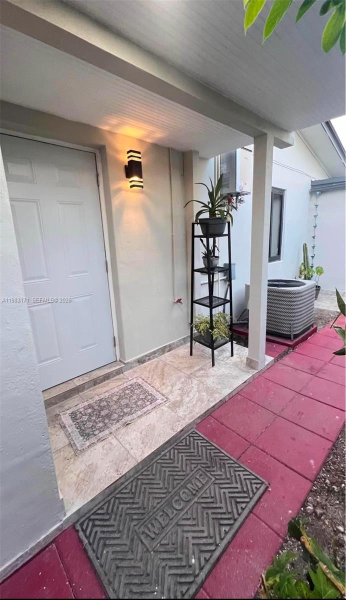 WINSTON PARK UNIT ONE - Residential Lease