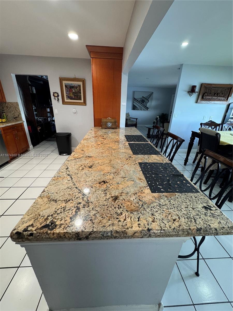 PLAYA LAGO CONDO PH II - Residential