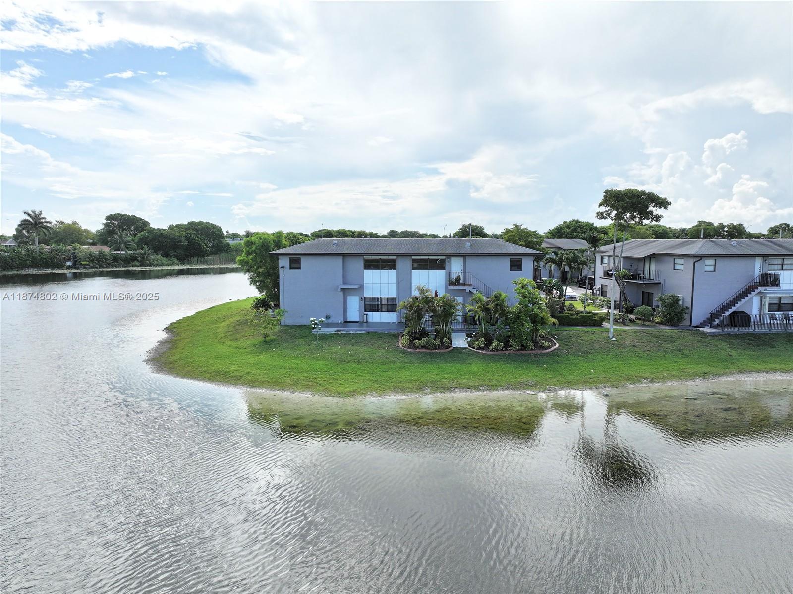 PLAYA LAGO CONDO PH II - Residential