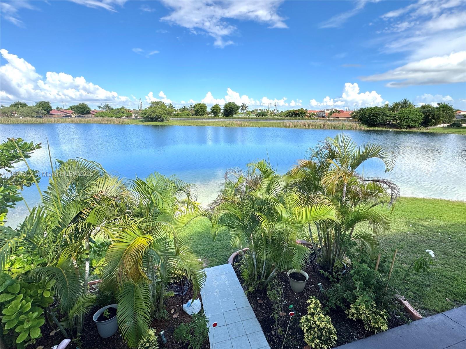 PLAYA LAGO CONDO PH II - Residential