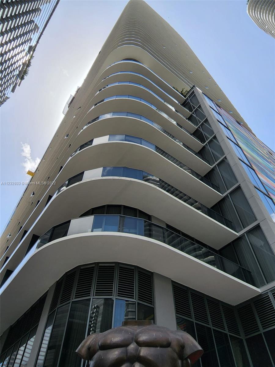 MOTIVATED OWNER ! LOWEST PRICED 3 BEDROOM 3 BATHROOM, FURNISH, WATER VIEW FROM THE LIVING ROOM AND MASTER BEDROOM , LINE 04, SLS LUX BRICKELL , IS A LUXURY HIGH RISE INCLUDES OVER 30K OF UPGRADES. 
THIS CORNER UNIT FEATURES PRIVATE FOYER/ELEVATOR,HIGH CEILINGS,KITCHEN WITH SUBZERO & WOLF APPLIANCES,OPEN LIVING ROOM /DINING AREA, BALCONY WRAP-AROUND , 2 ASSIGNED PARKING SPACE .
FIVE STAR RESORT AMENITIES ON THE 9TH FLOOR ' 2 POOLS ,RESTAURANT , FULL BAR , CABANAS ,MINI GOLF, KIDS PLAY AREA , INSIDE AND OUTSIDE GYM, 2 BARBEQUE AREAS,MEETING ROOM,PLAY ROOM WITH TV AND POOL TABLE.
45 FLOOR WITH  JACUZZI AREA , CIGAR LOUNGE , POOL TABLE , TV, TERRACE VIEW.
ROOF TOP JACUZZI AREA , POOL , BARBEQUE AREA.
SLS LUX OFFER 24H VALLET SERVICE.LOCATED IN THE HEART OF BRICKELL.