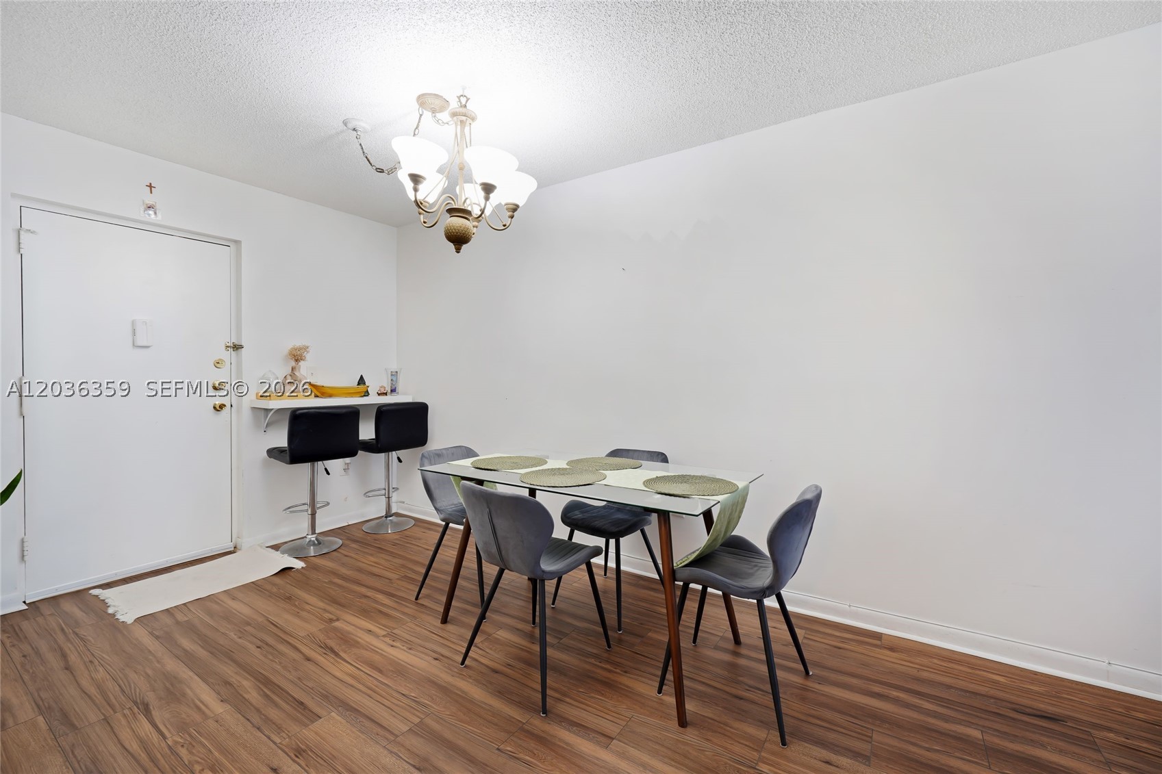 CARIBBEAN BREEZE CONDO - Residential