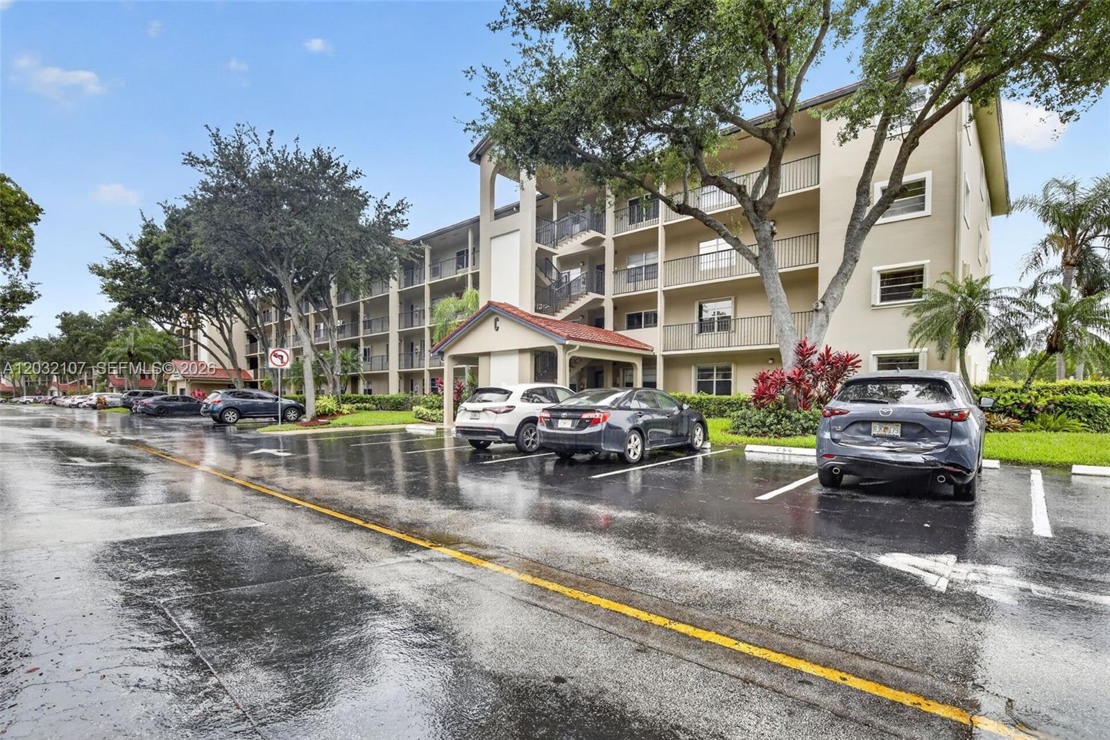 CAMBRIDGE AT CENTURY - Residential