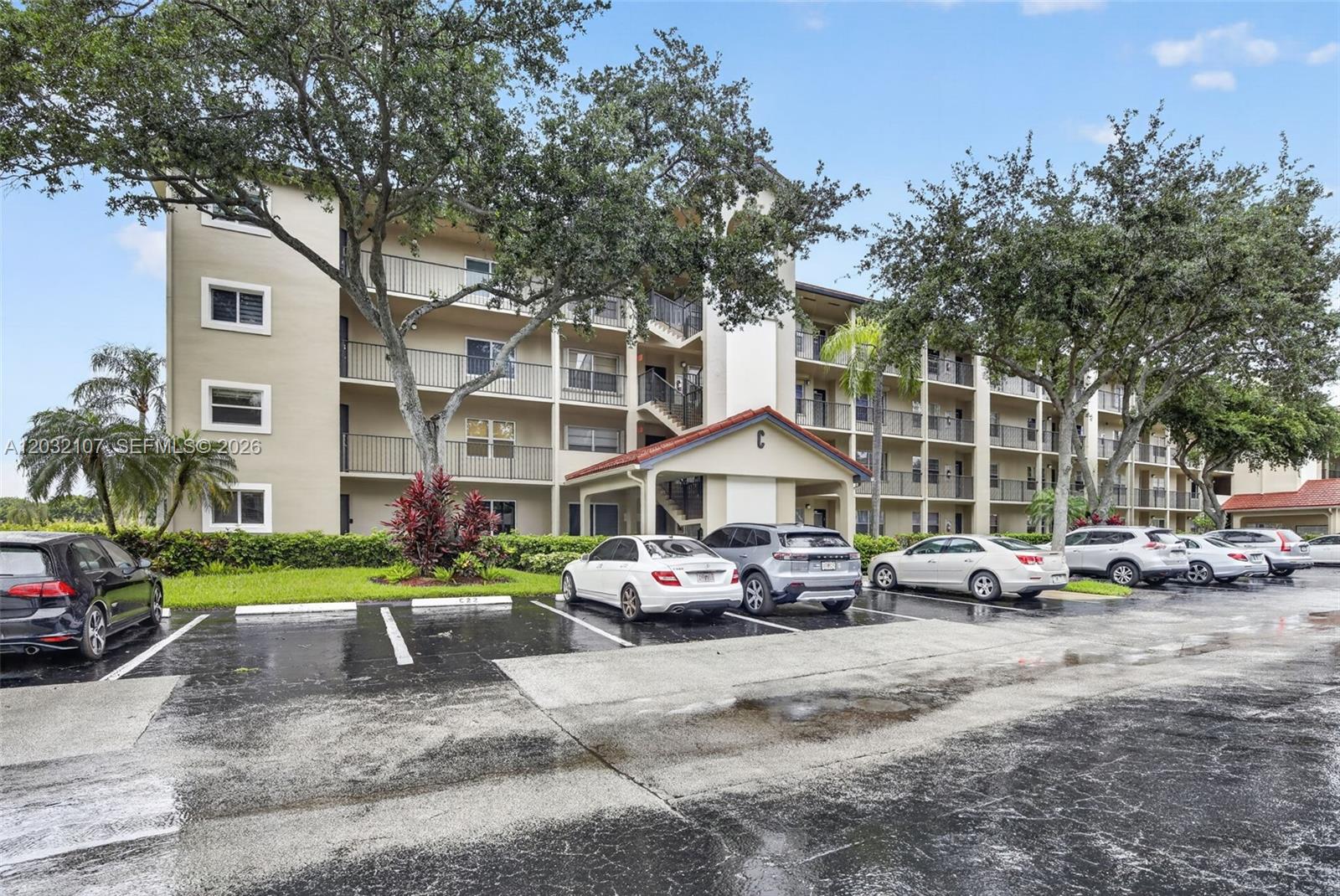 CAMBRIDGE AT CENTURY - Residential