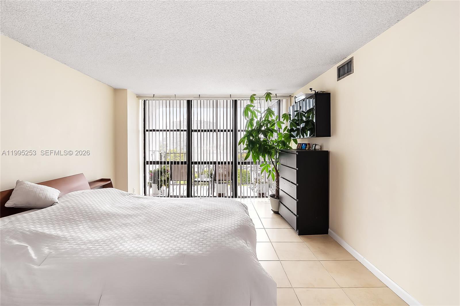 OCEANVIEW PARK CONDO - Residential