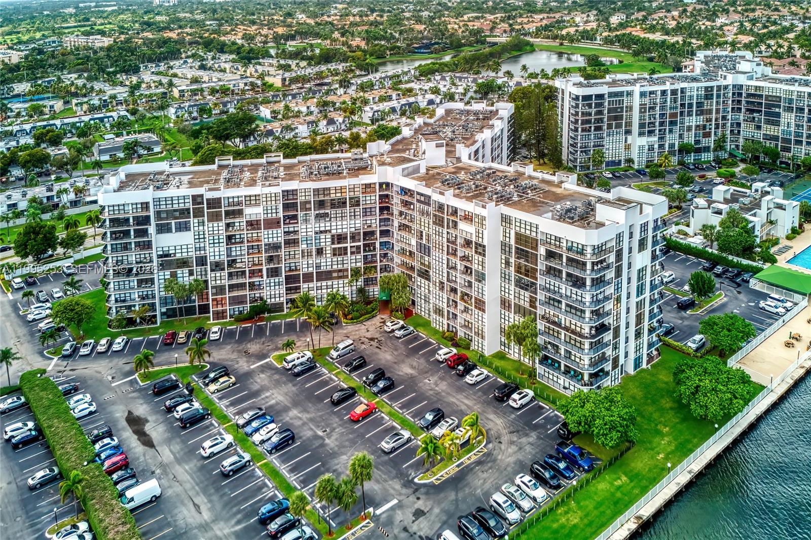 OCEANVIEW PARK CONDO - Residential
