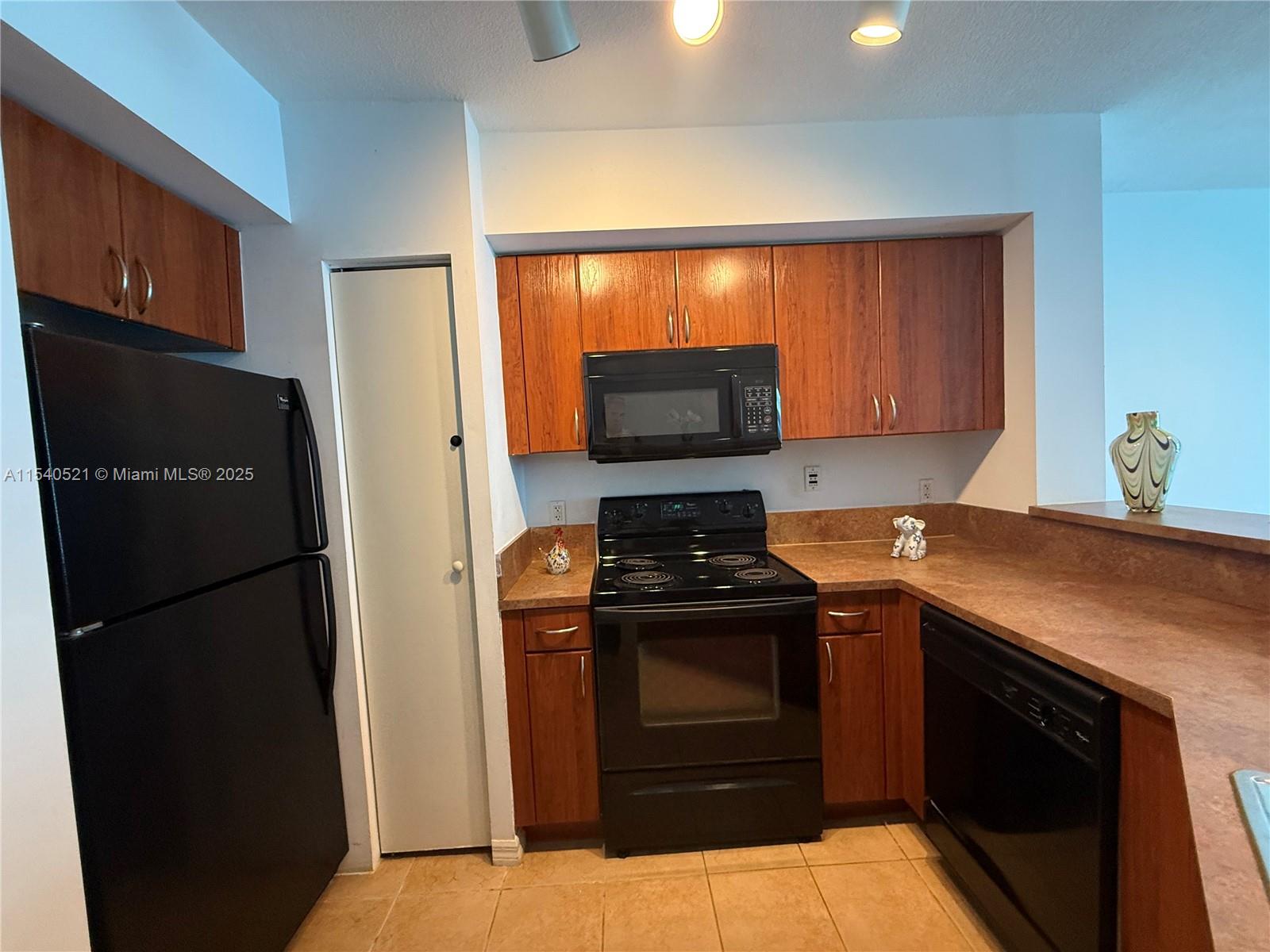 THE WAVERLY AT SURFSIDE B - Residential