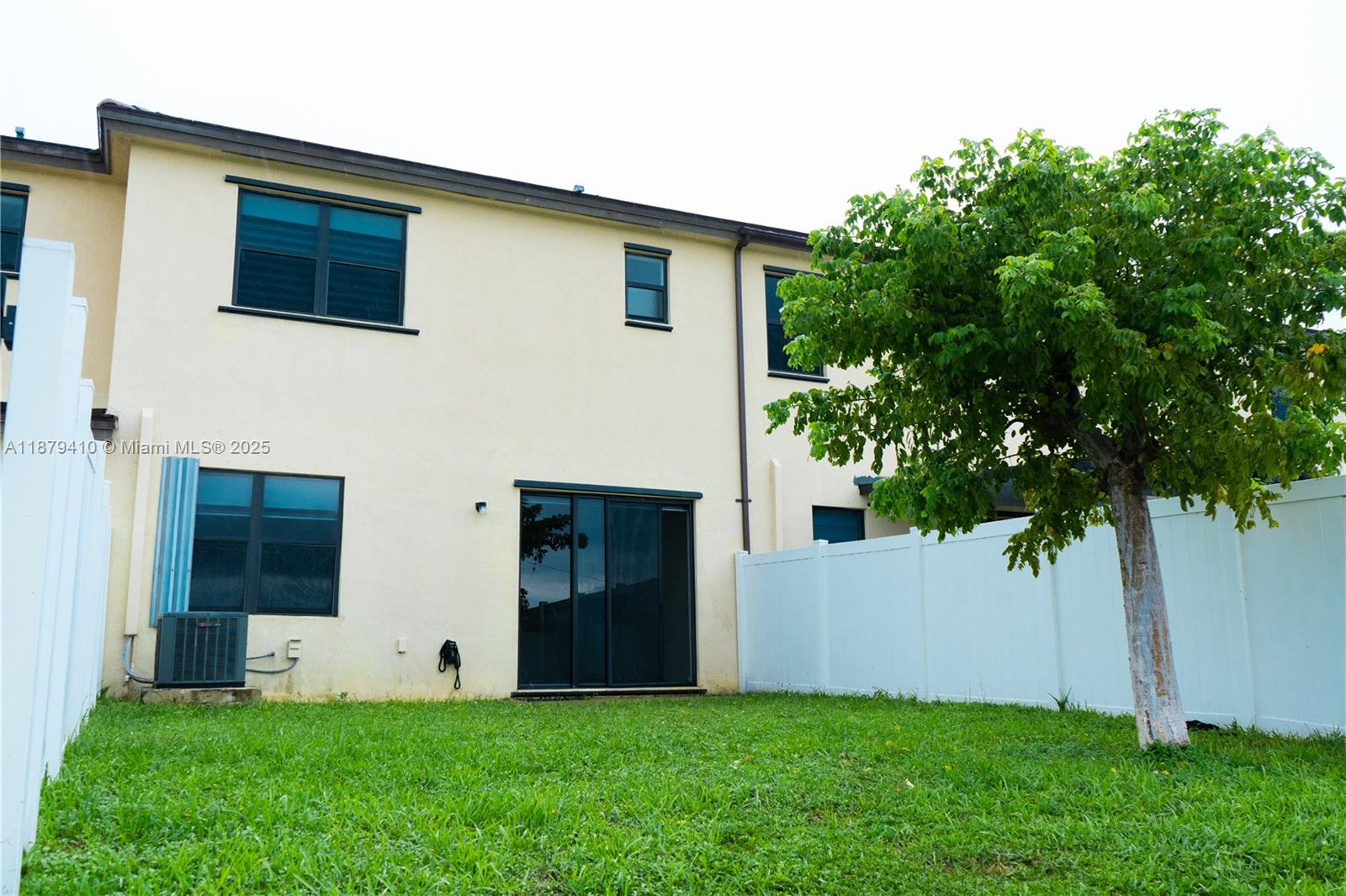 AQUABELLA SECTION ONE - Residential