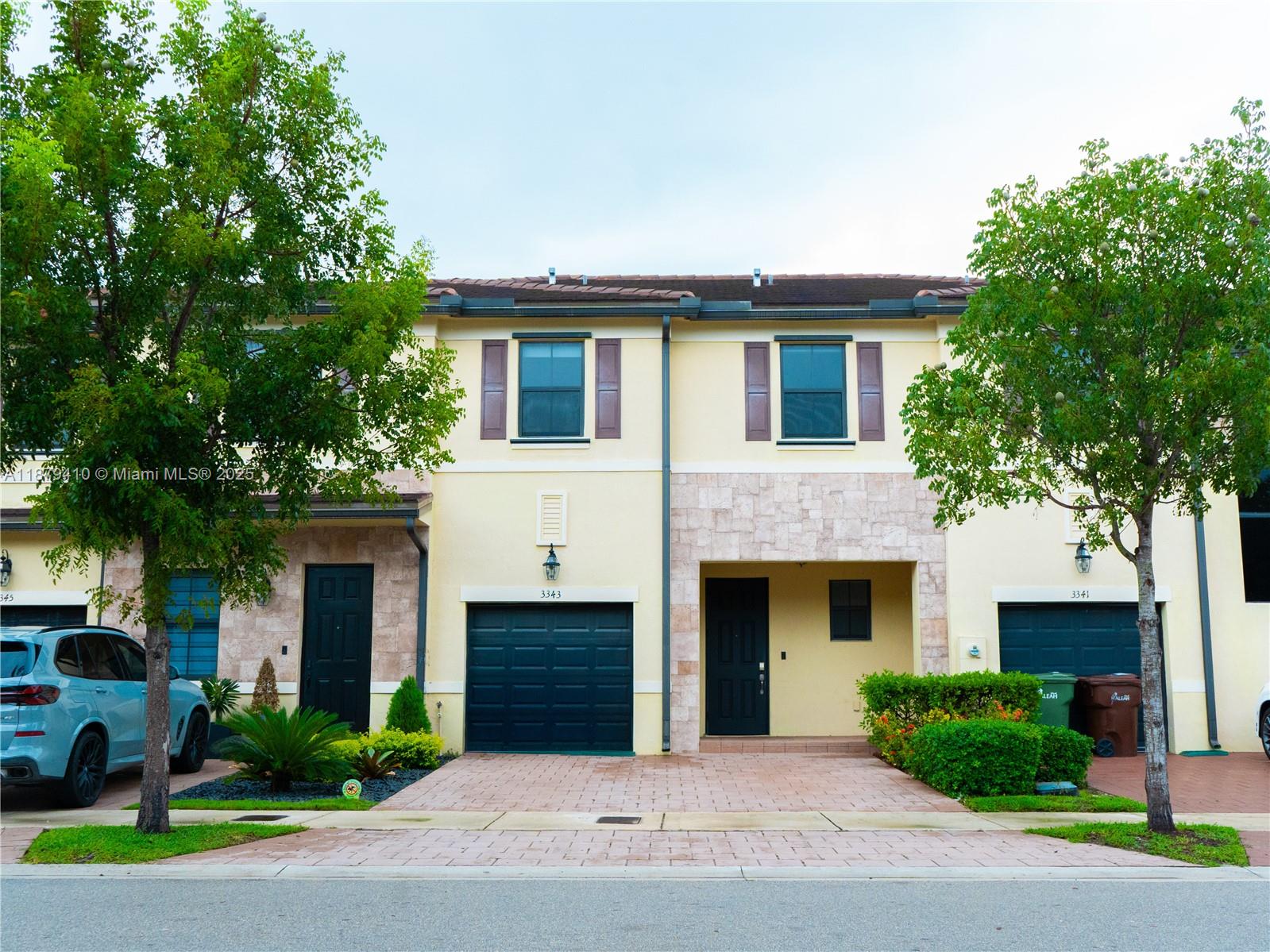 AQUABELLA SECTION ONE - Residential