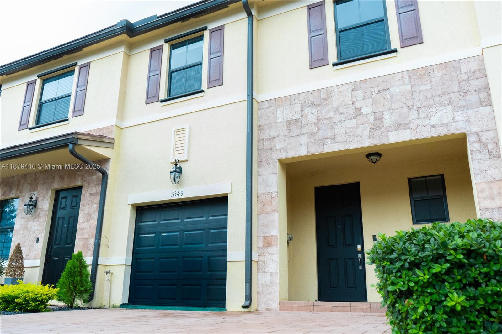 AQUABELLA SECTION ONE - Residential