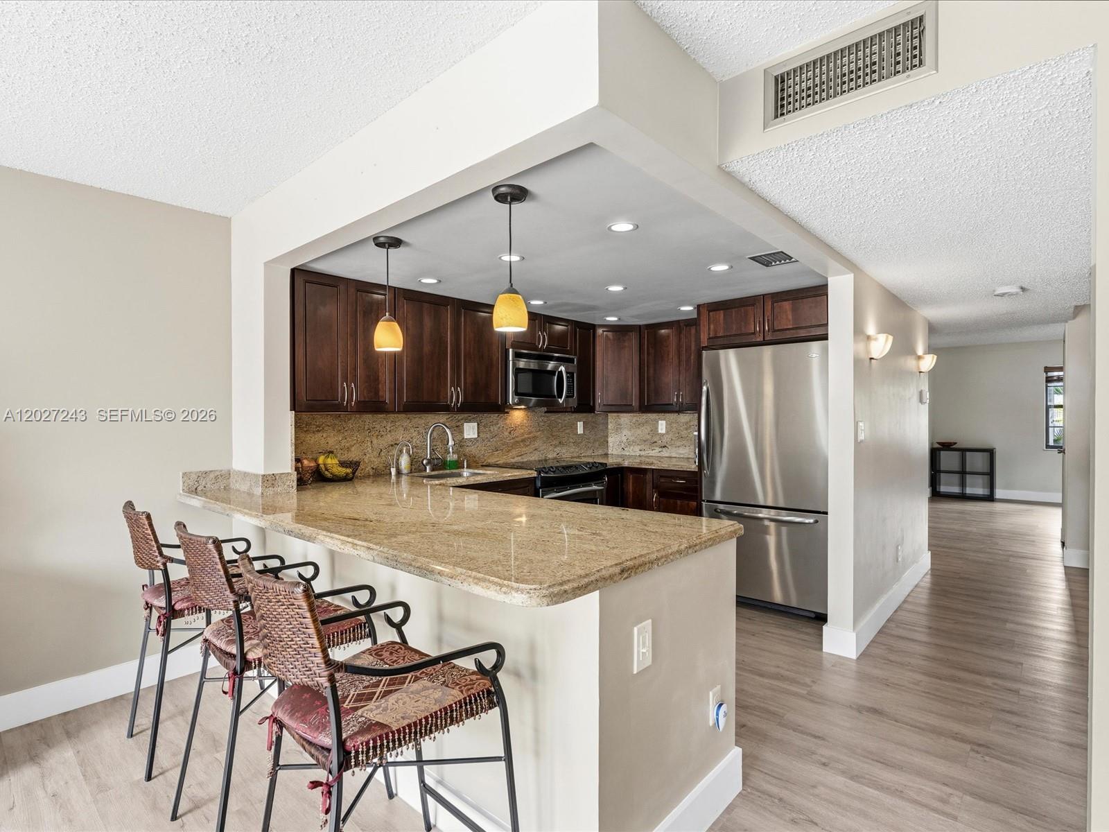 VILLAS OF SHERIDAN CONDO - Residential
