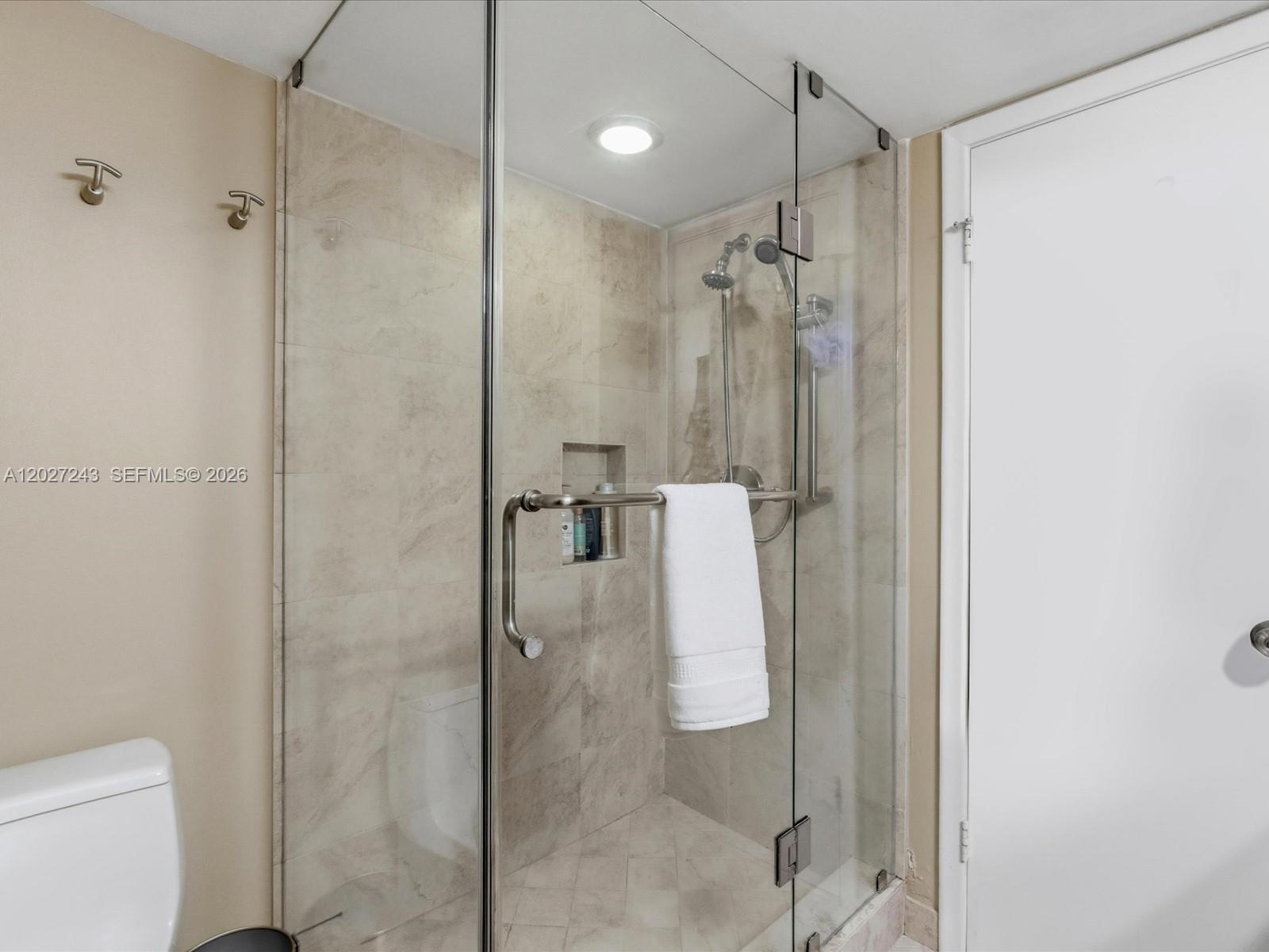 VILLAS OF SHERIDAN CONDO - Residential