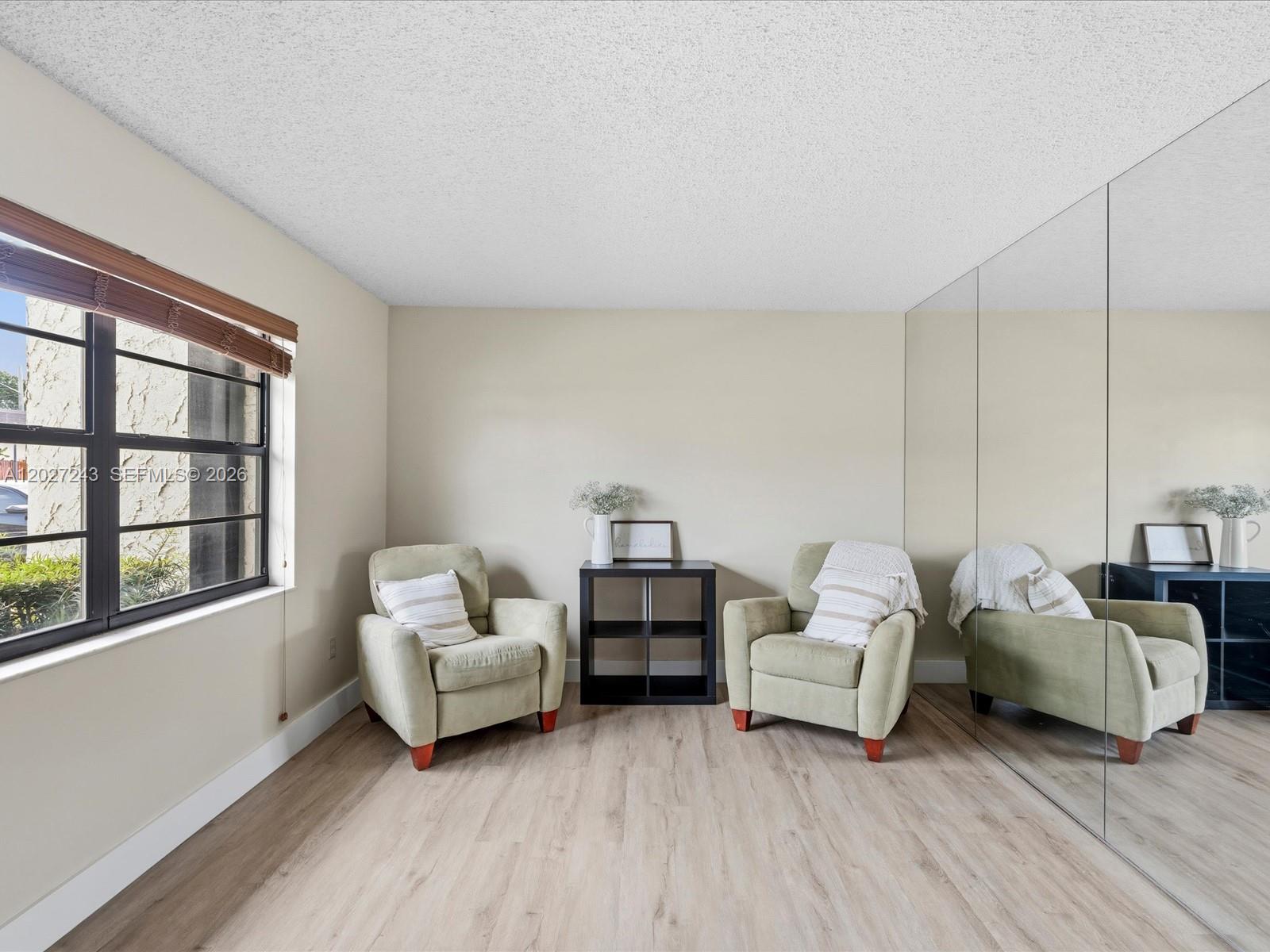 VILLAS OF SHERIDAN CONDO - Residential