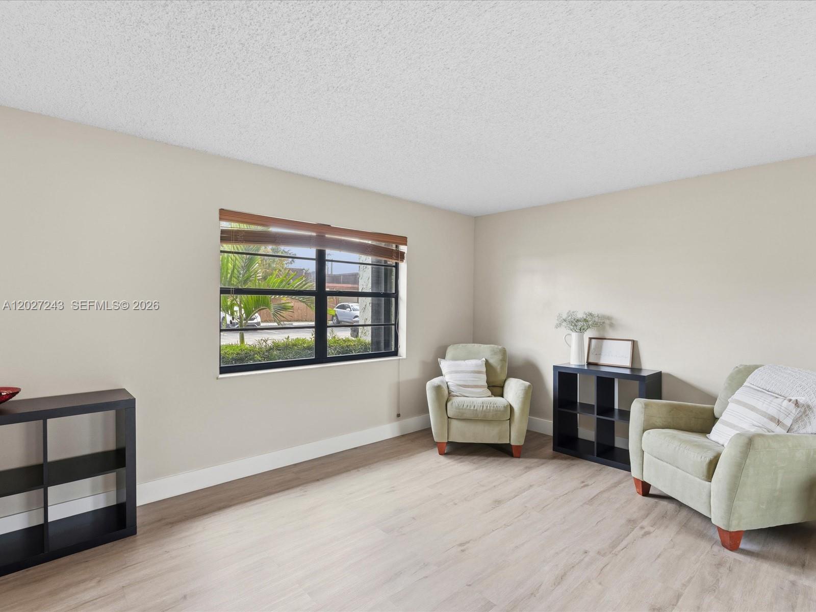 VILLAS OF SHERIDAN CONDO - Residential