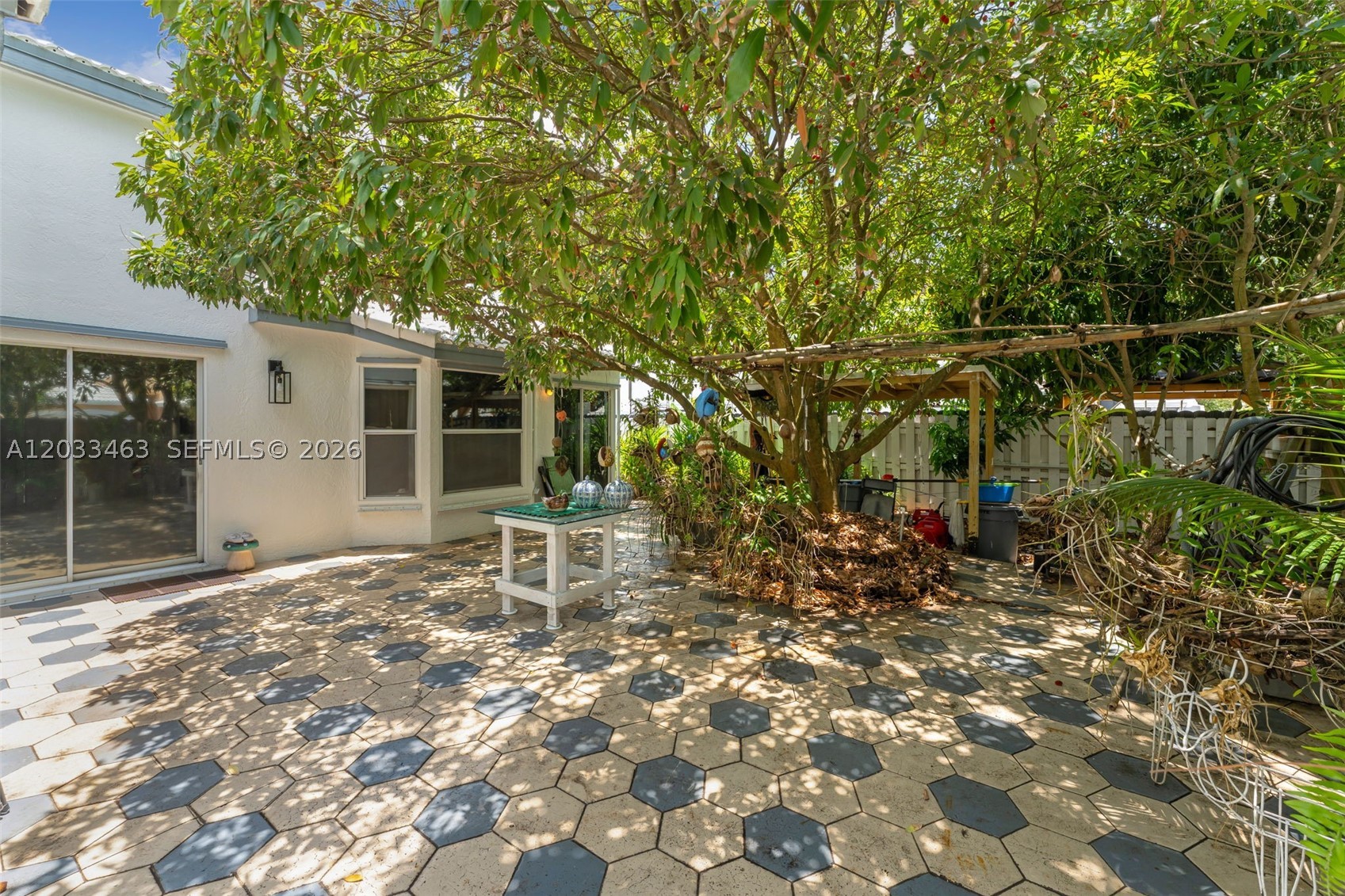 WEITZER HAMMOCKS HOMES SE - Residential
