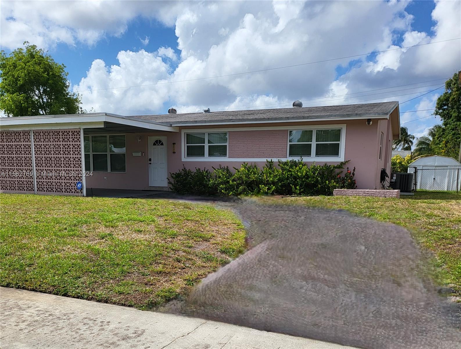 Hidden Gem in Pines Village: Your Perfect Home Awaits!

Welcome to this beautifully appointed 3-bedroom, 2-bath residence—a true hidden gem nestled in the heart of Pines Village. Here’s why you’ll fall in love with this home:

Move-In Ready: No need to wait—step right in and make yourself at home. This property is ready for your family’s next chapter.
Prime Location: Conveniently situated near Florida’s Turnpike, State Rd 7/441, and University Dr, you’ll enjoy easy access to all your favorite destinations.
Pines Village Charm: Explore the charm of Pines Village, where convenient shopping, excellent parks, schools and restaurants are part of everyday life.
Don’t delay—schedule a viewing today. This property won’t stay hidden for long!