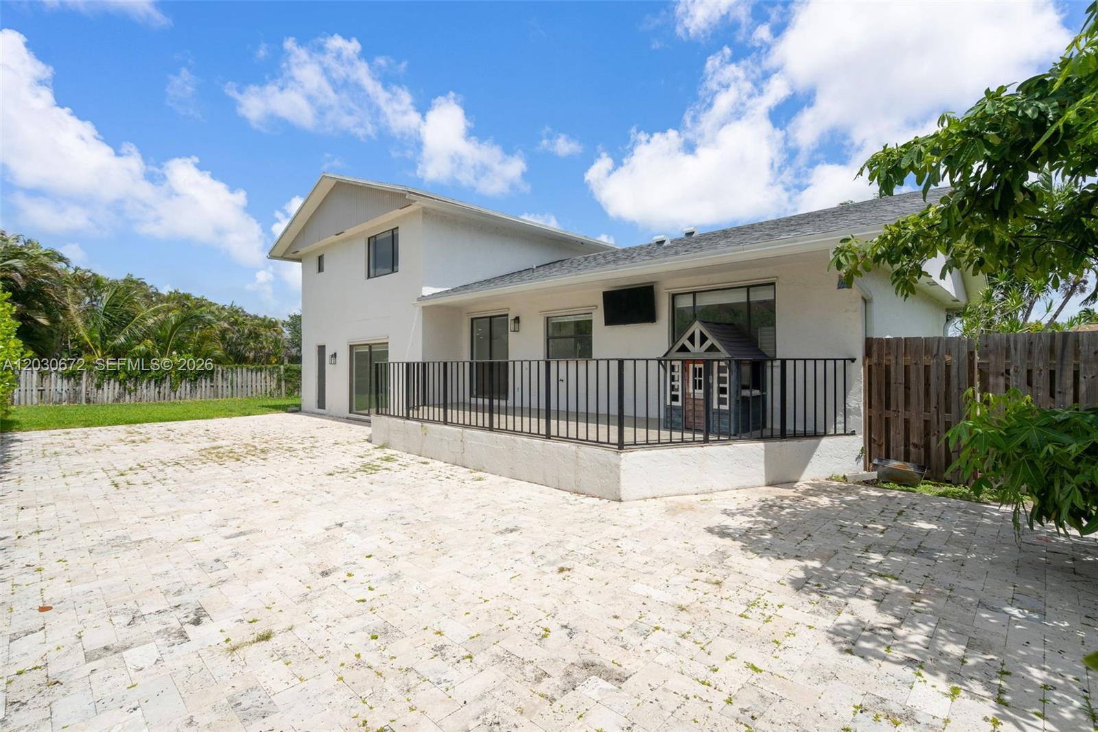 WELLEBY UNIT EIGHT - Residential