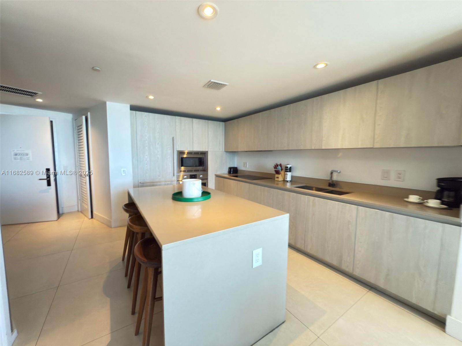 4111 SOUTH OCEAN DRIVE CO - Residential