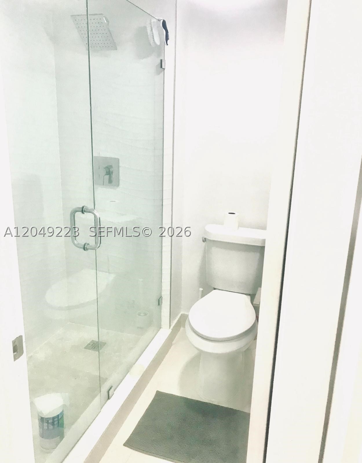 GARDENS AT BONAVENTURE 14 - Residential Lease