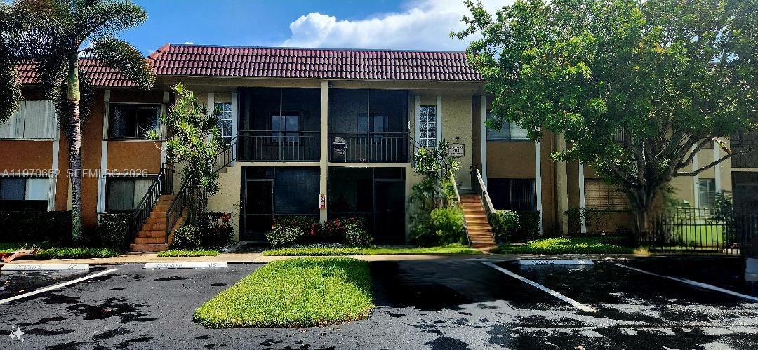 RACQUET CLUB APARTMENTS A - Residential