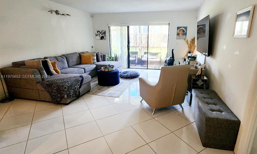 RACQUET CLUB APARTMENTS A - Residential