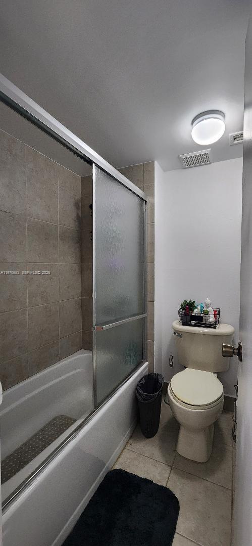 RACQUET CLUB APARTMENTS A - Residential