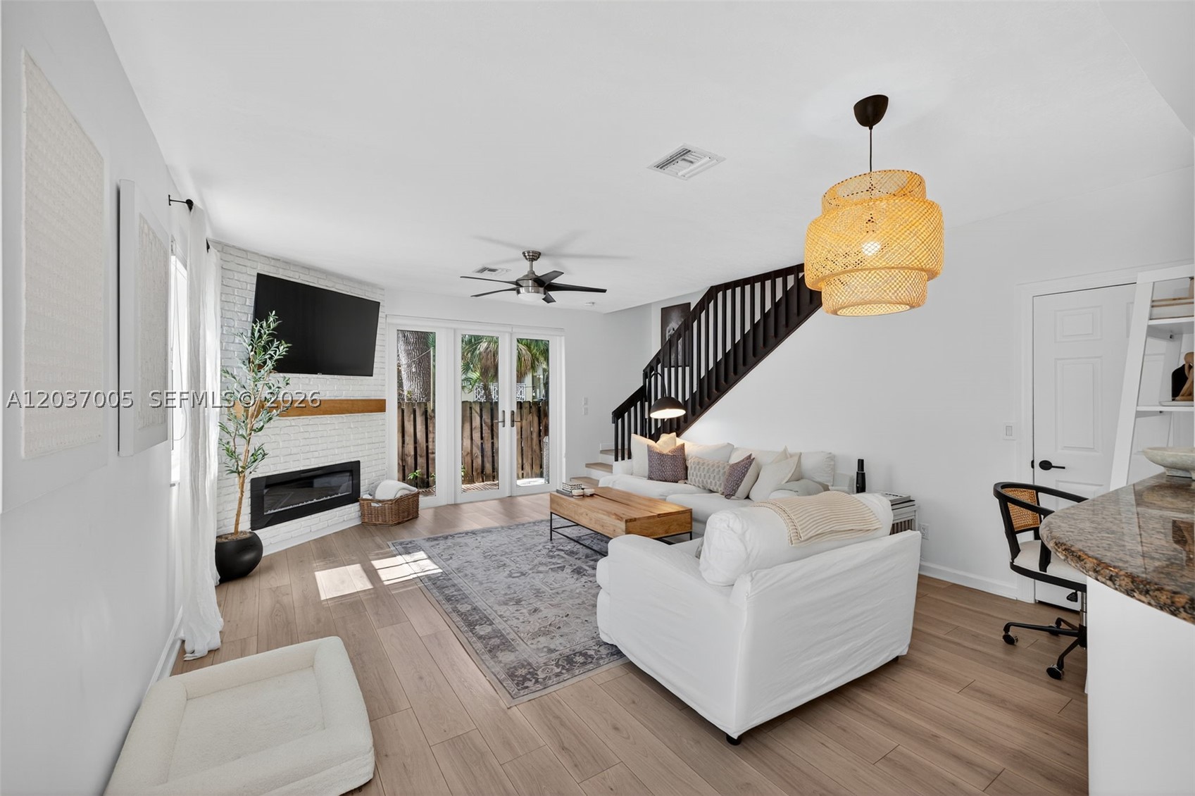 WAVERLY PLACE - Residential Lease