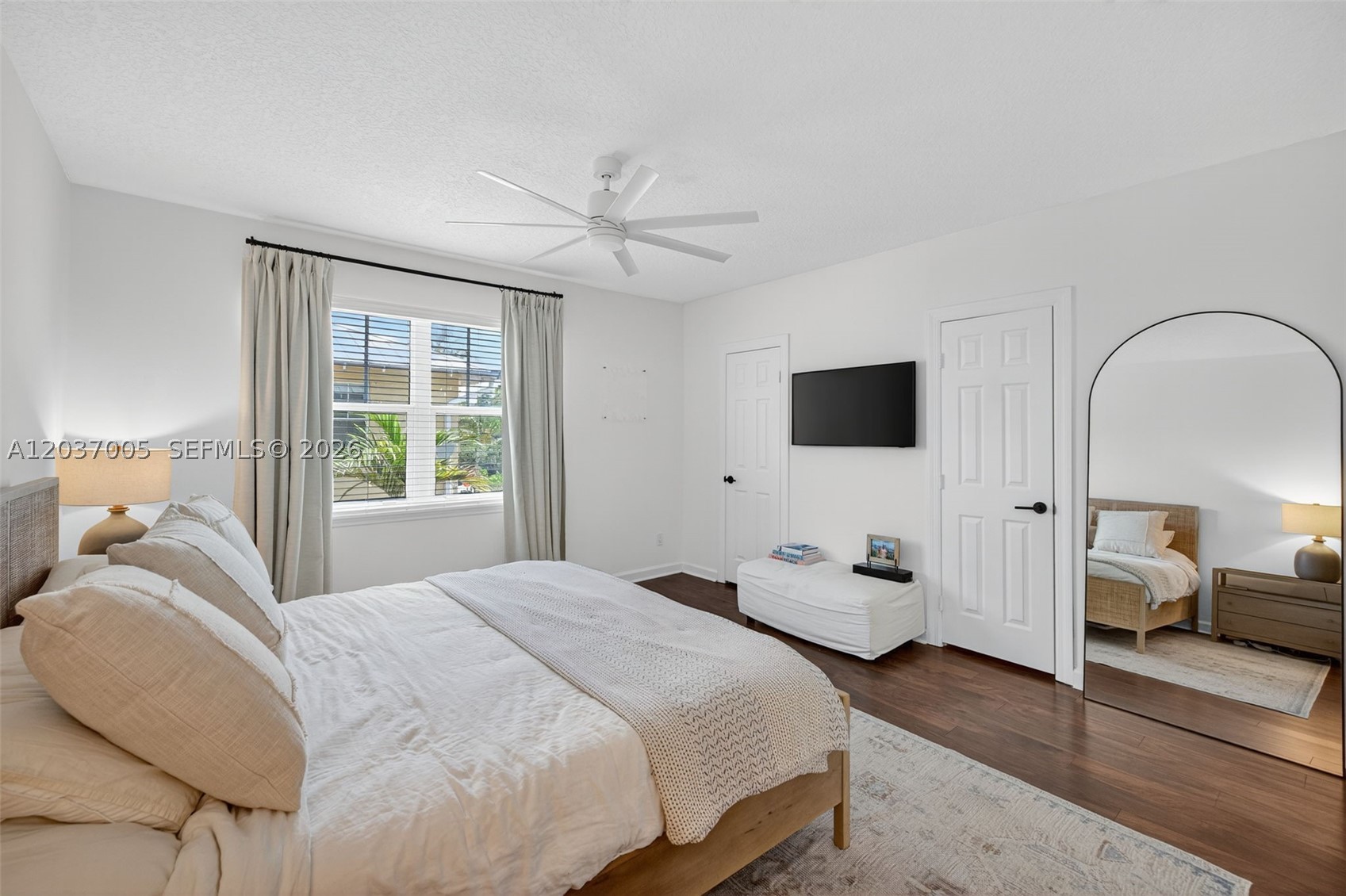 WAVERLY PLACE - Residential Lease