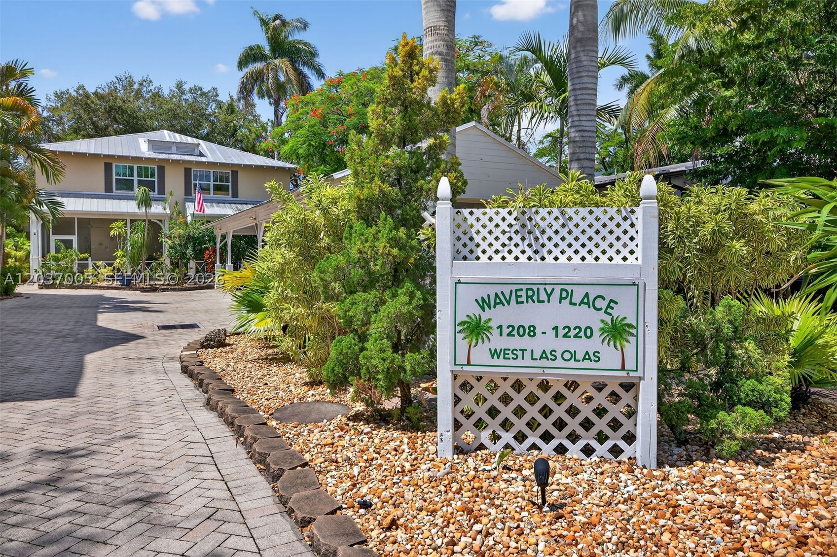 WAVERLY PLACE - Residential Lease