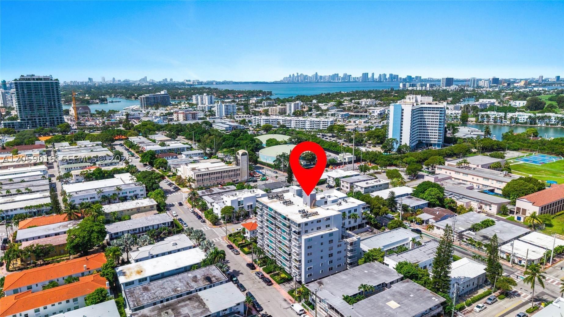 CARLYLE PLAZA CONDO - Residential