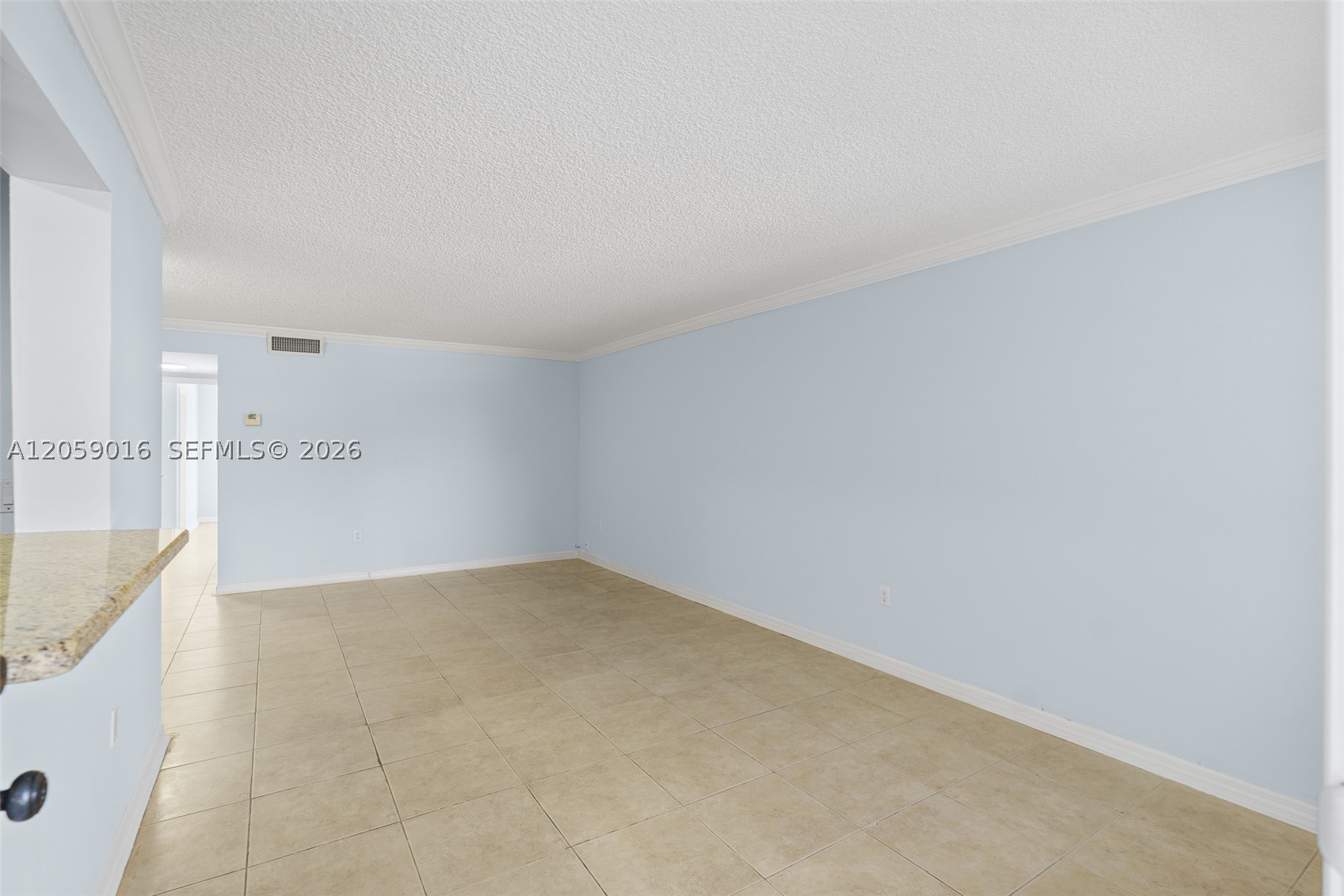 CARLYLE PLAZA CONDO - Residential