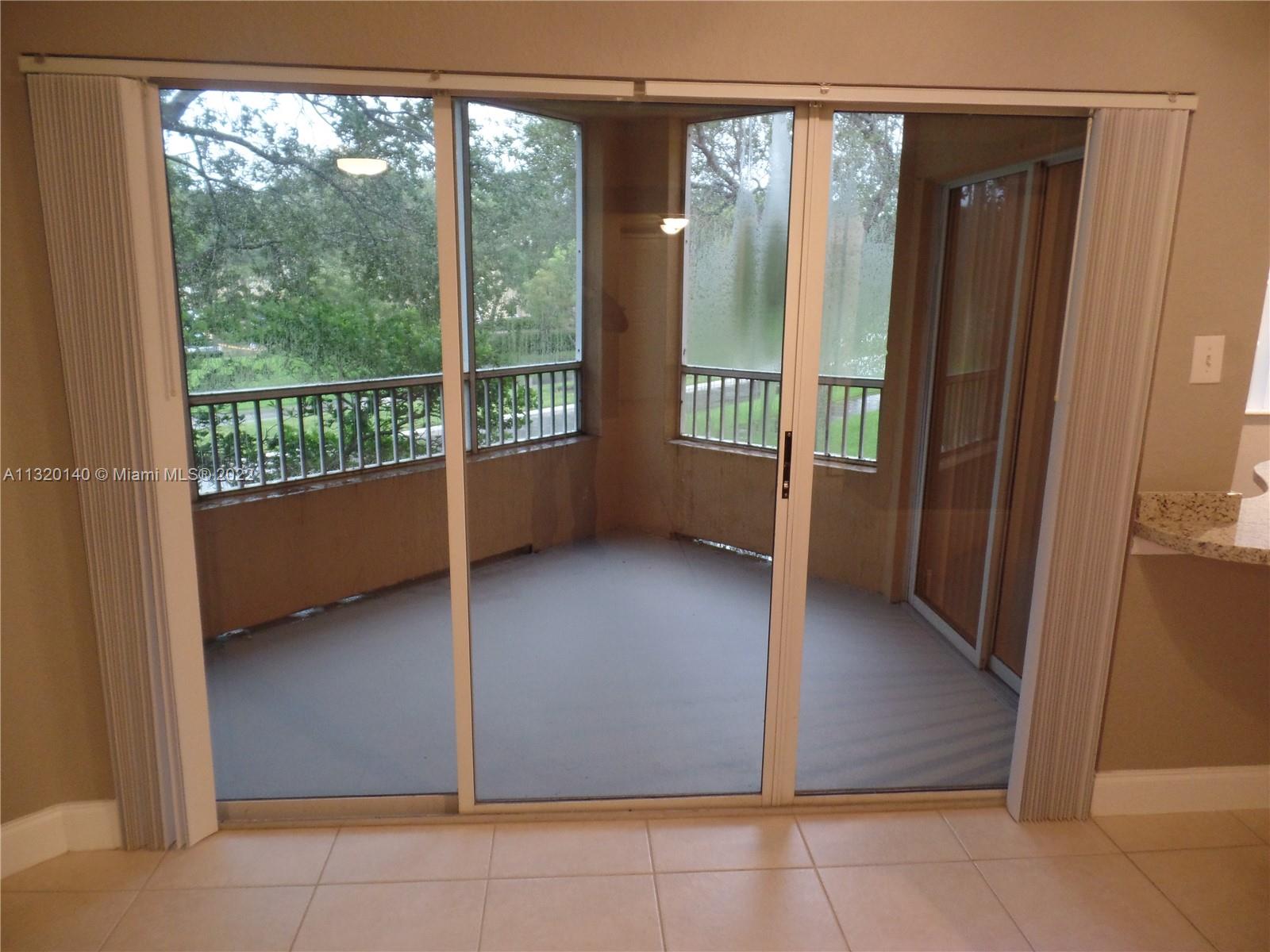 LAKEVIEW CLUB CONDO - Residential Lease