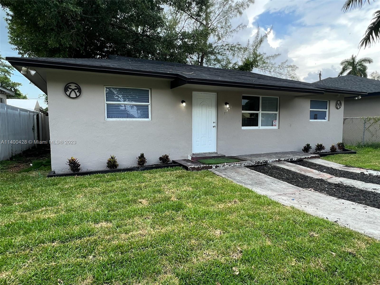 ROSE PK THIRD ADDN - Residential