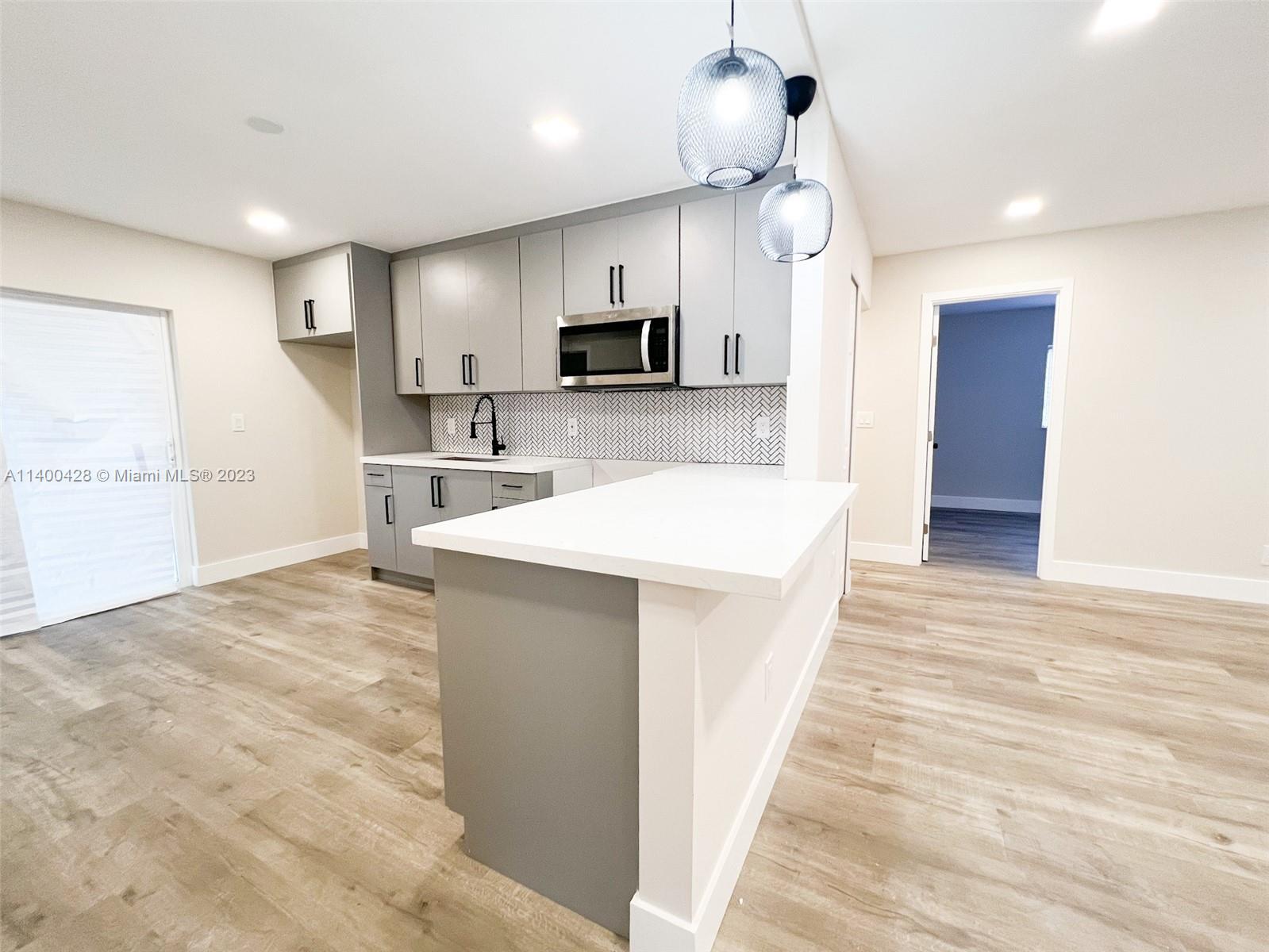 ROSE PK THIRD ADDN - Residential