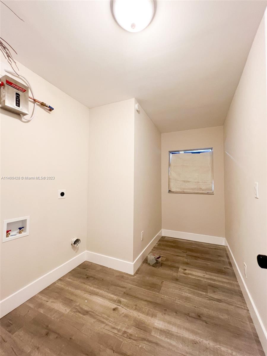 ROSE PK THIRD ADDN - Residential