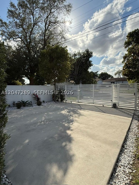 HIALEAH HEIGHTS - Residential