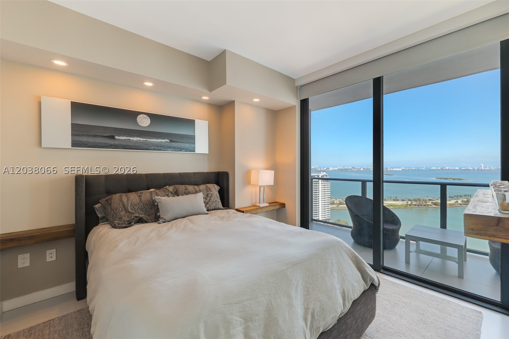 PARAISO BAYVIEWS CONDO - Residential