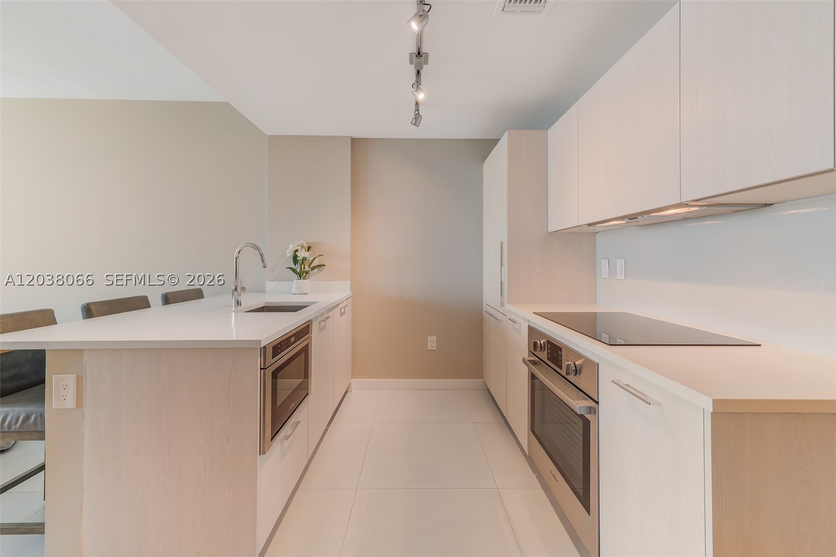 PARAISO BAYVIEWS CONDO - Residential