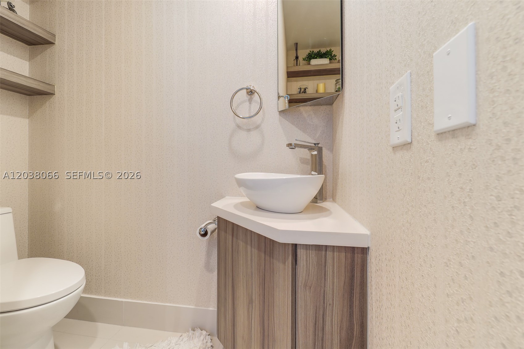 PARAISO BAYVIEWS CONDO - Residential