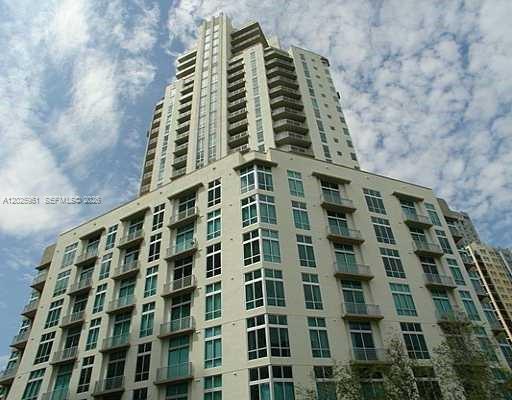 BEST PRICE AND BELOW MARKET, ONE OF THE BEST BUILDINGS ACROSS FROM DADELAND MALL, LARGE 1 BEDROOM, 1 BATHROOM, BEAUTIFUL VIEWS OF KEY BISCAYNE FAR AWAY, COVER AND ASSIGNED PARKING GARAGE, VALET PARKING FOR GUESS AND SECOND AUTO, SECURITY GUARDS AND LOBBY WITH CONCIERGE, EXERCISE ROOM AND POOL. NEXT TO US 1 & PALMETTO X-WAY, WALK TO RESTAURANTS AND SHOPPING IN DOWNTOWN DADELAND AREA. UNIT PRESENTLY RENTED TO 3/31/27, SHOWN BY APPOINTMENT WITH TENANT FOR INVESTORS ONLY AT THIS TIME WITH PROOF OF FUNDS.